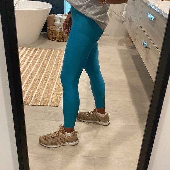 🌊APL TechLoom Pro Women’s Size 10 in Rose Gold Metal🌊 - Picture 4 of 9